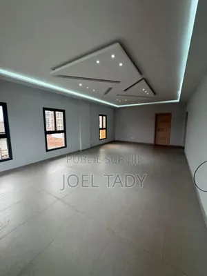 2chbre Appartement dans Empire, Ngaliema à Louer