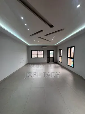 2chbre Appartement dans Empire, Ngaliema à Louer