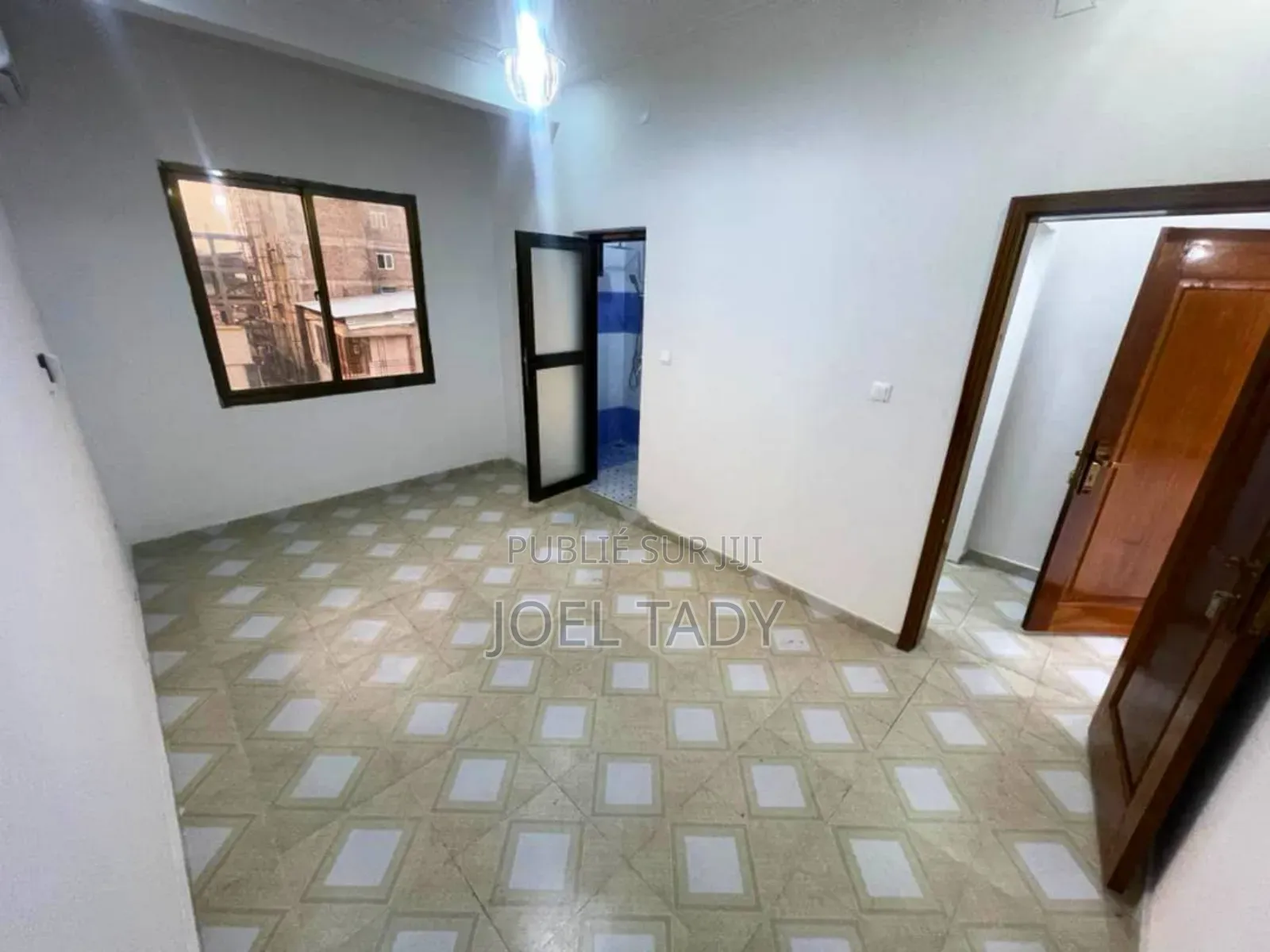 2chbre Appartement dans Empire Supreme, Ngaliema à Louer