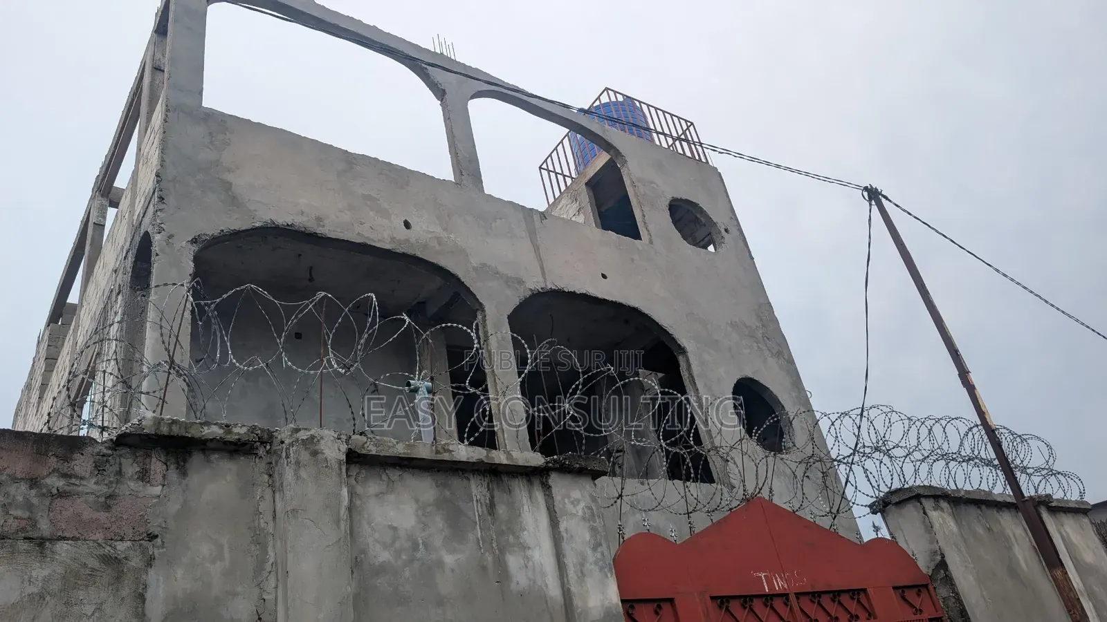 2chbre Villa dans Terre Jaune, Nsele à Vendre