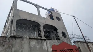 2chbre Villa dans Terre Jaune, Nsele à Vendre