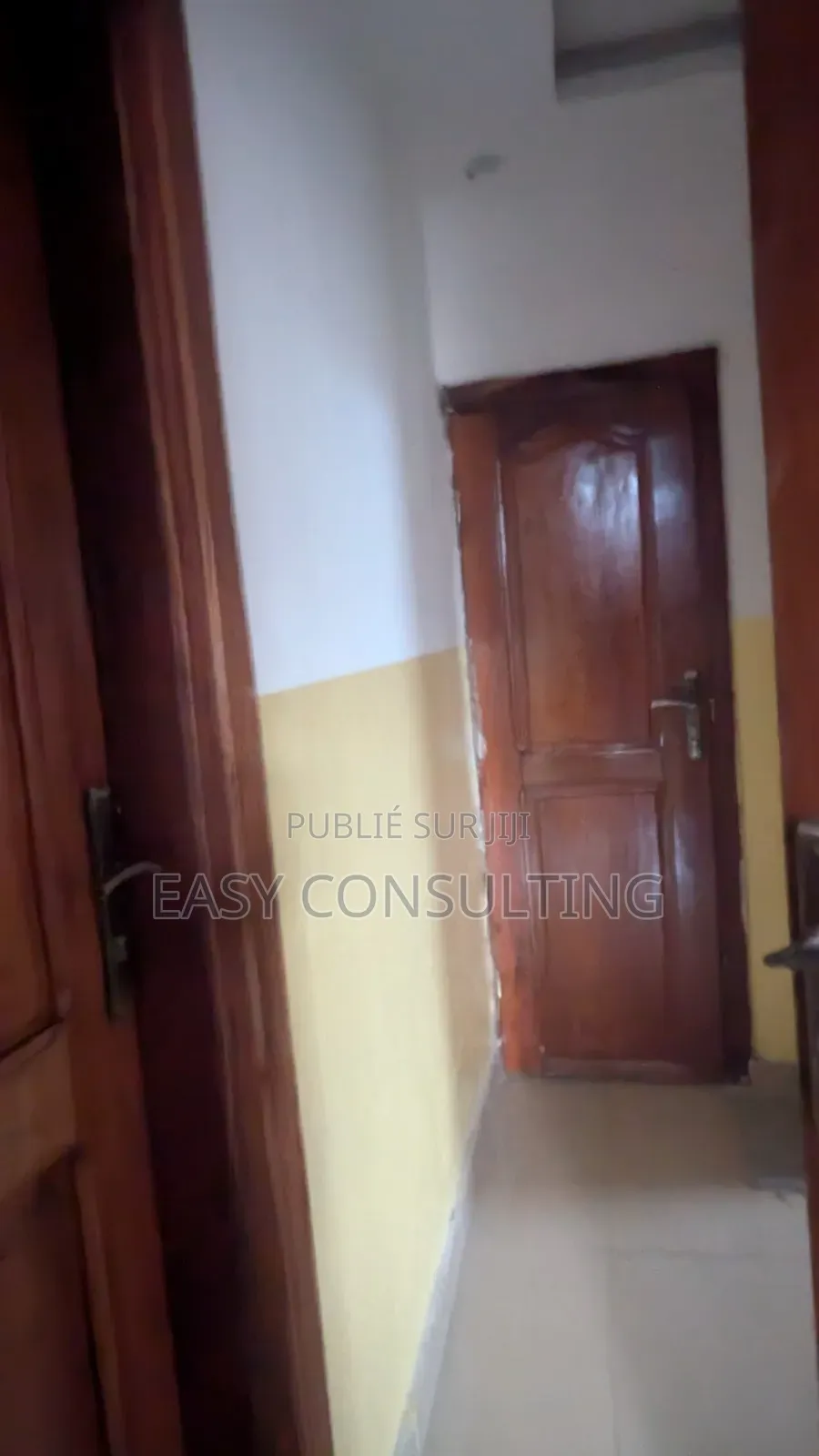 2chbre Villa dans Terre Jaune, Nsele à Vendre