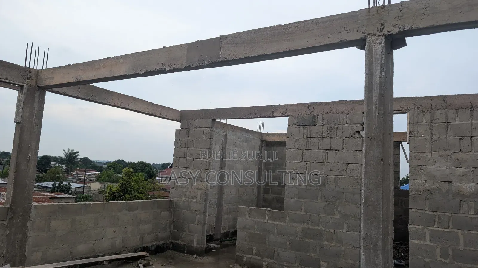 2chbre Villa dans Terre Jaune, Nsele à Vendre