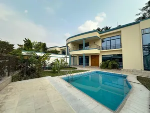 5chbre Villa dans Empire Supreme, Ngaliema à Louer