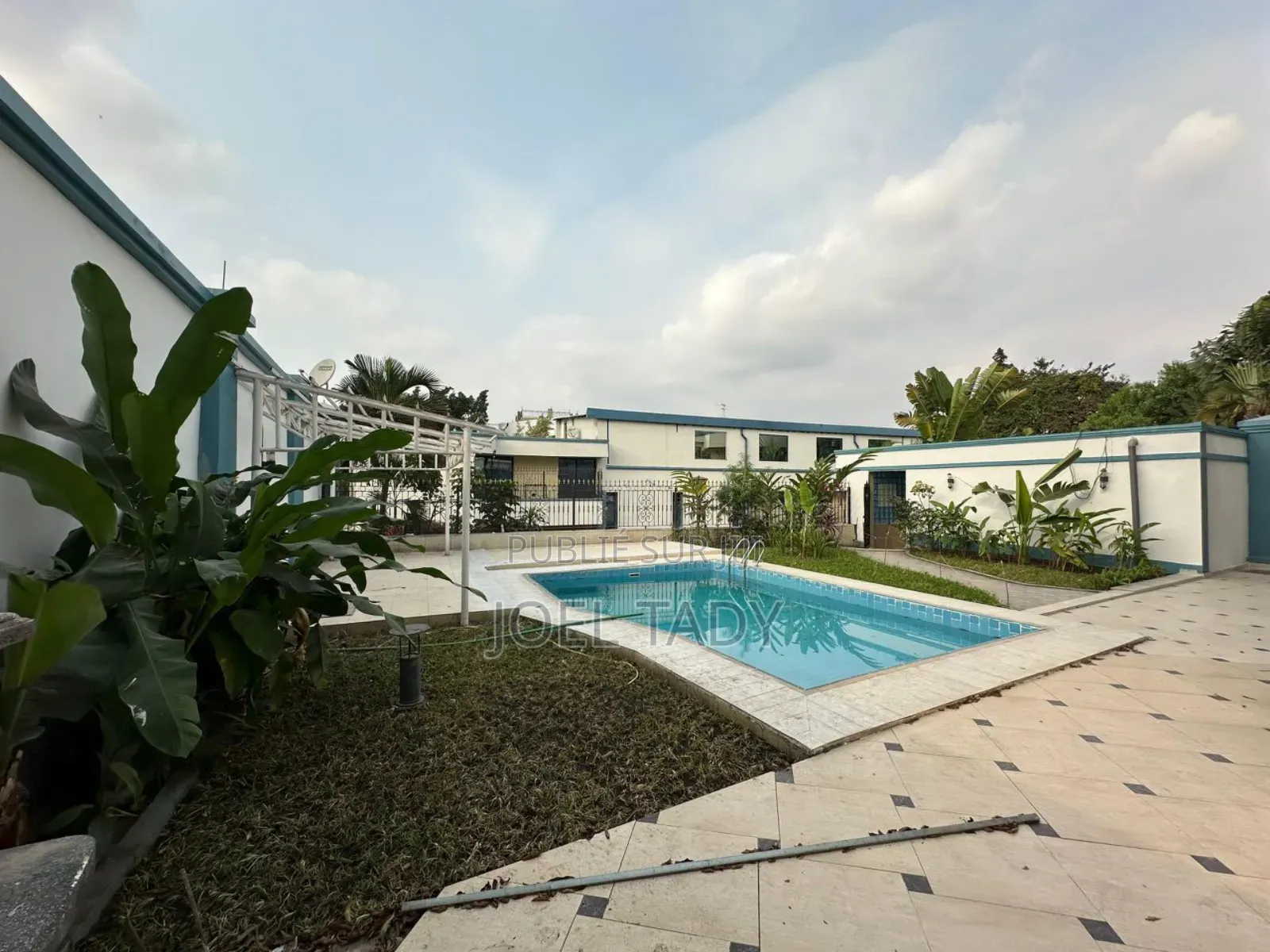 5chbre Villa dans Empire Supreme, Ngaliema à Louer