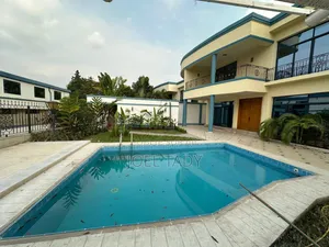 5chbre Villa dans Empire Supreme, Ngaliema à Louer