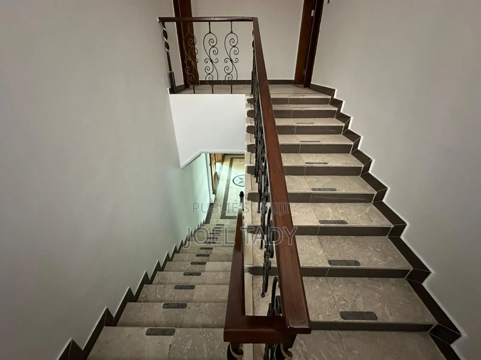 5chbre Villa dans Empire Supreme, Ngaliema à Louer