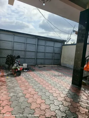 3chbre Villa dans Lemba Foire à Vendre