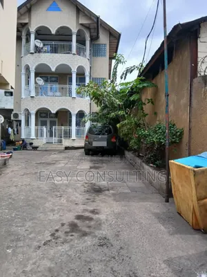 3chbre Villa dans 12 Ème Rue, Limete à Vendre