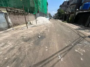 Vente D’Un Terrain