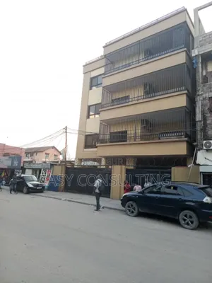 3chbre Villa dans Komoriko, Kintambo à Vendre