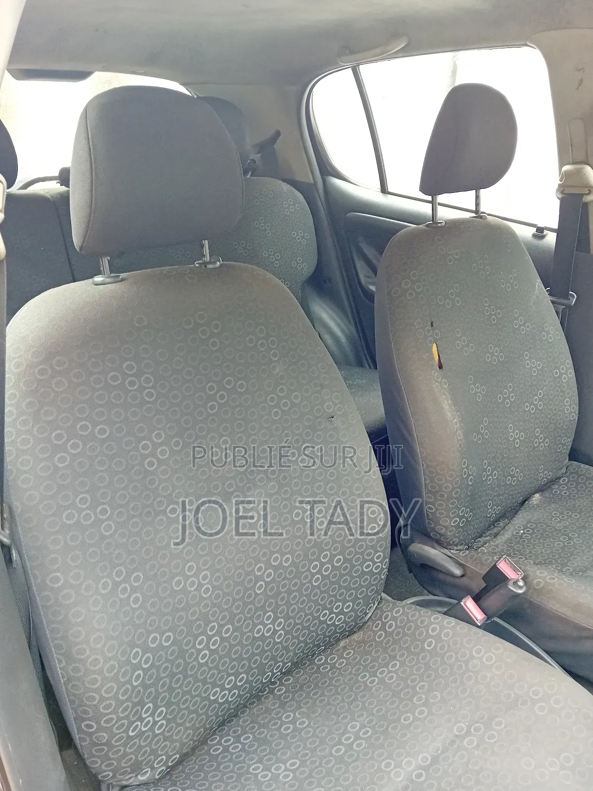 Toyota Vitz 2010 Black