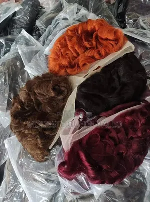 Perruques en Gros Et en Détail