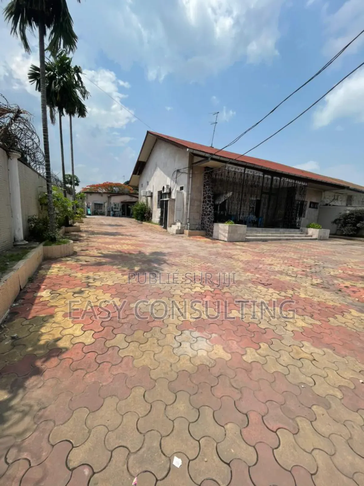 5chbre Villa dans 5 Ème Rue, Limete à Vendre