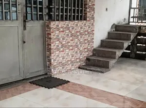 3chbre Villa dans Camp Pm, Nsele à Vendre