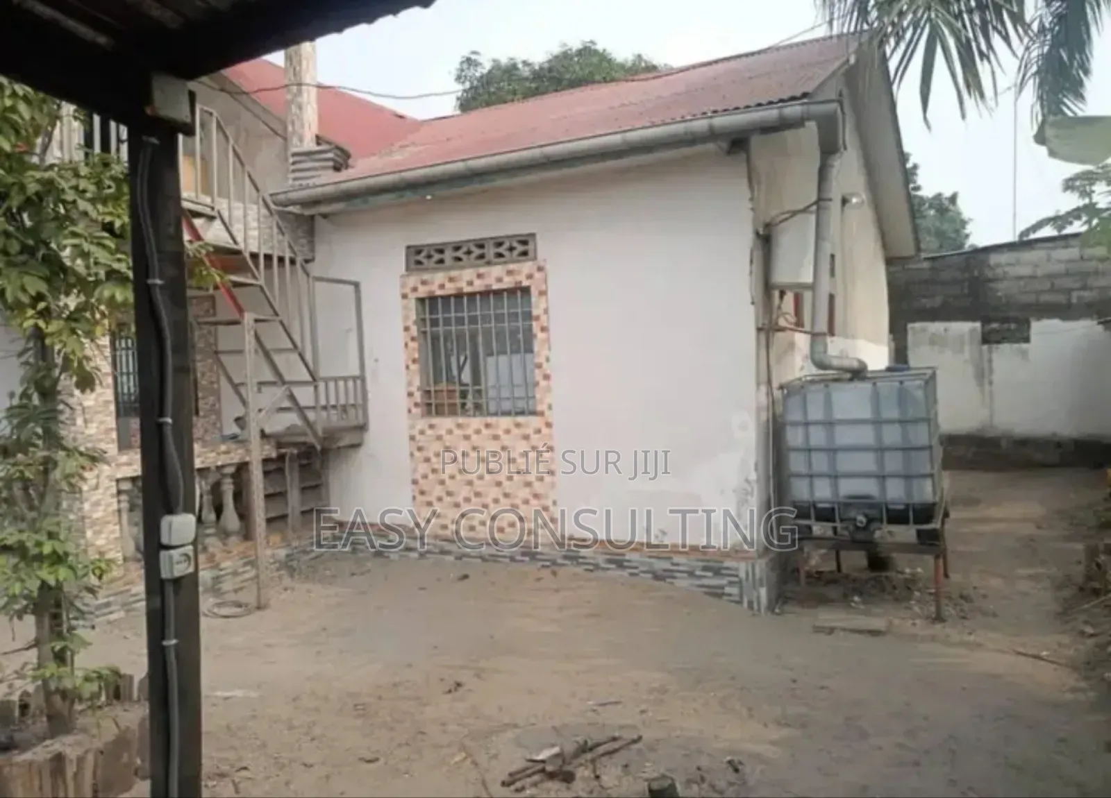 3chbre Villa dans Camp Pm, Nsele à Vendre