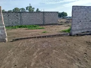 Parcelle en Vente – Réf. Fifa, Boulevard Lumumba (N’Sele)