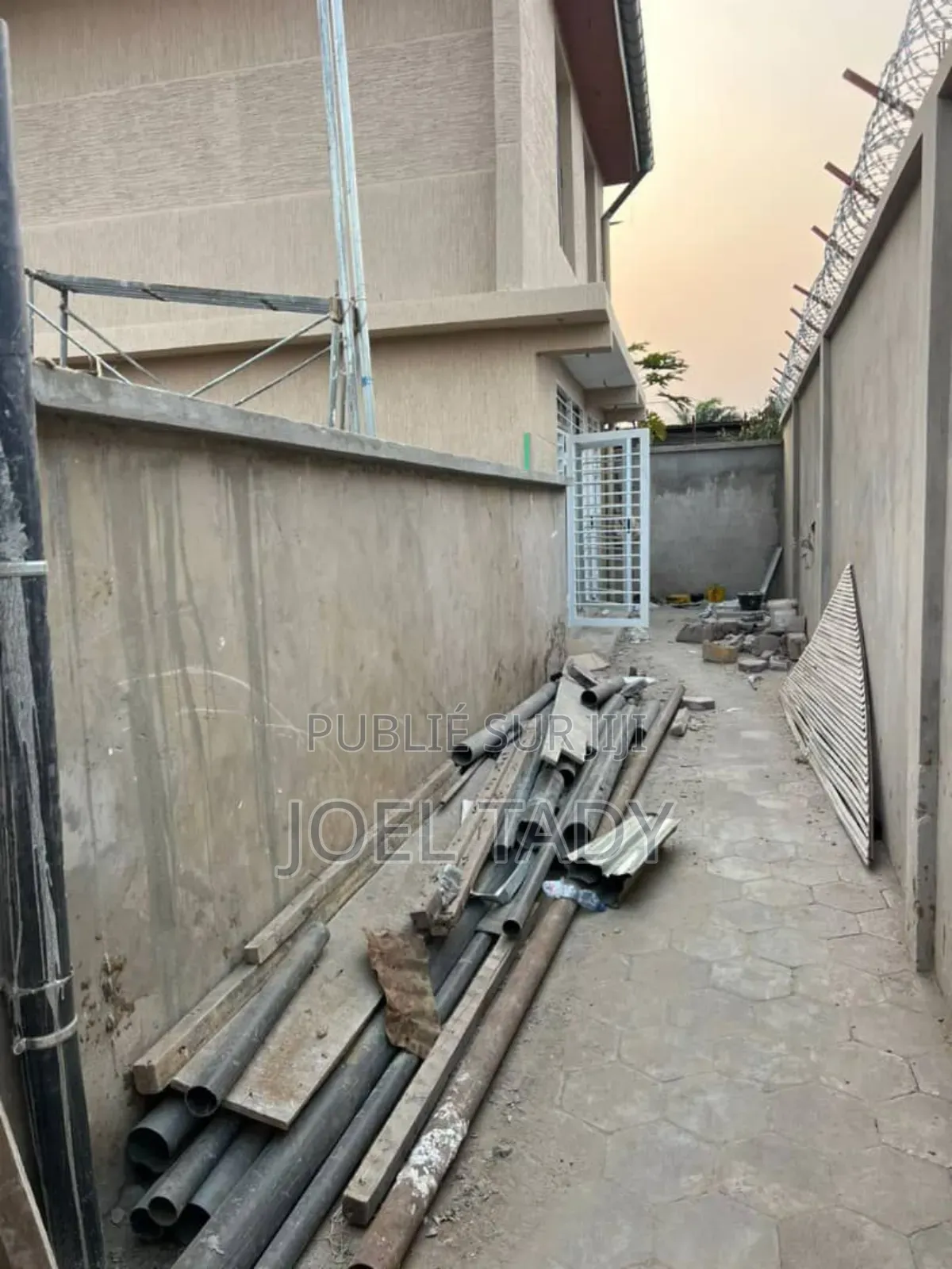 Station Service a Vendre