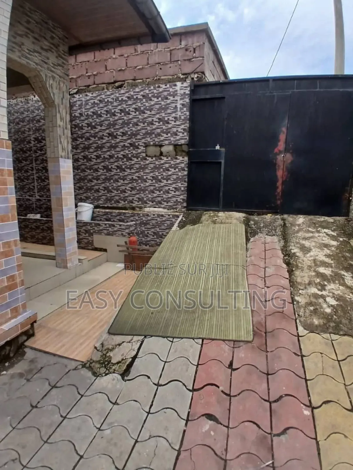 3chbre Villa dans Q. Bumba, Ngaliema à Vendre