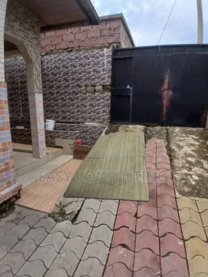 3chbre Villa dans Q. Bumba, Ngaliema à Vendre