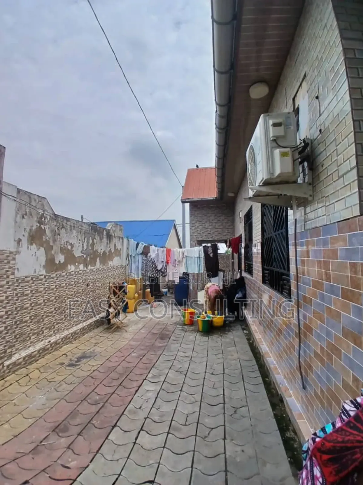 3chbre Villa dans Q. Bumba, Ngaliema à Vendre