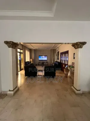 4chbre Villa dans Empire Supreme, Ngaliema à Vendre