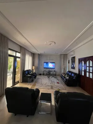 4chbre Villa dans Empire Supreme, Ngaliema à Vendre