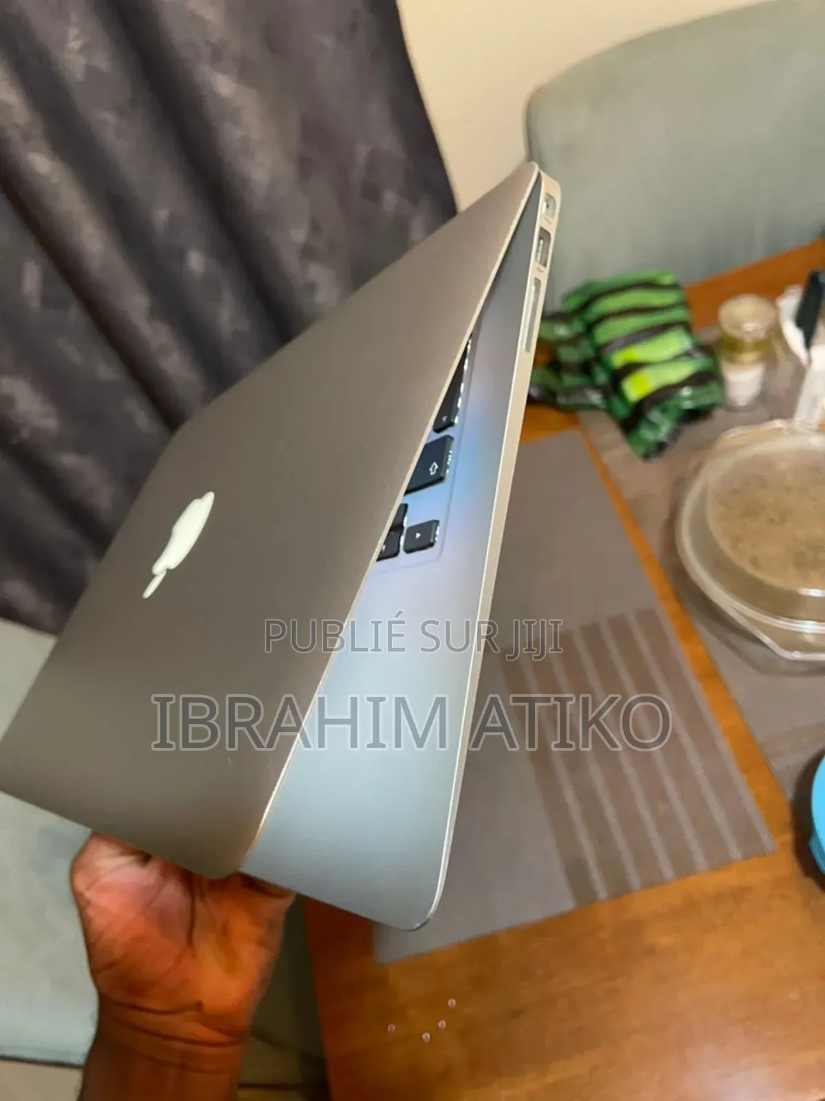 Ordinateur Portable 4GB Intel Core I7 SSD 60GB