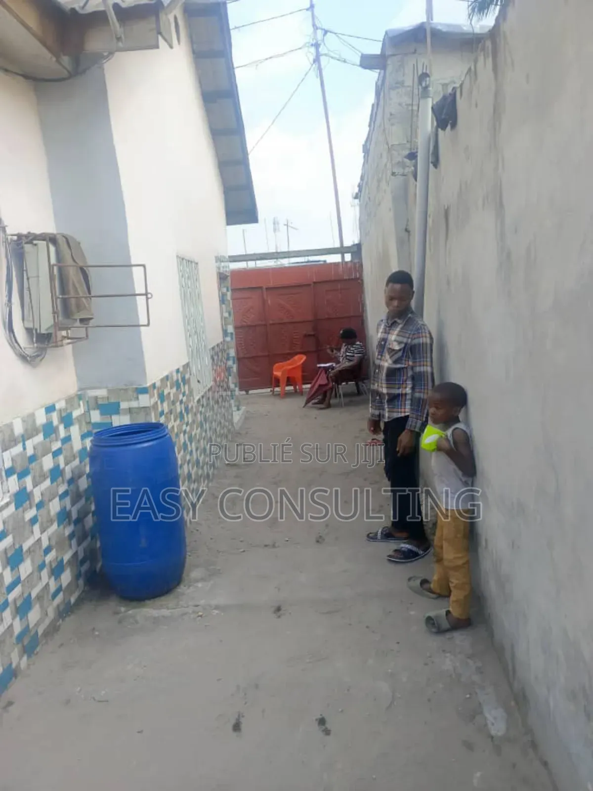 2chbre Villa dans Camp Pm, Nsele à Vendre