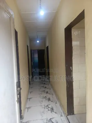 4chbre Villa dans Efobank, Nsele à Vendre