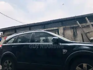 Chevrolet Captiva 2009 Black