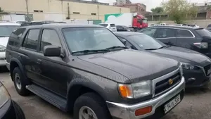 Toyota 4-Runner 4Runner 1998 Noir Mat