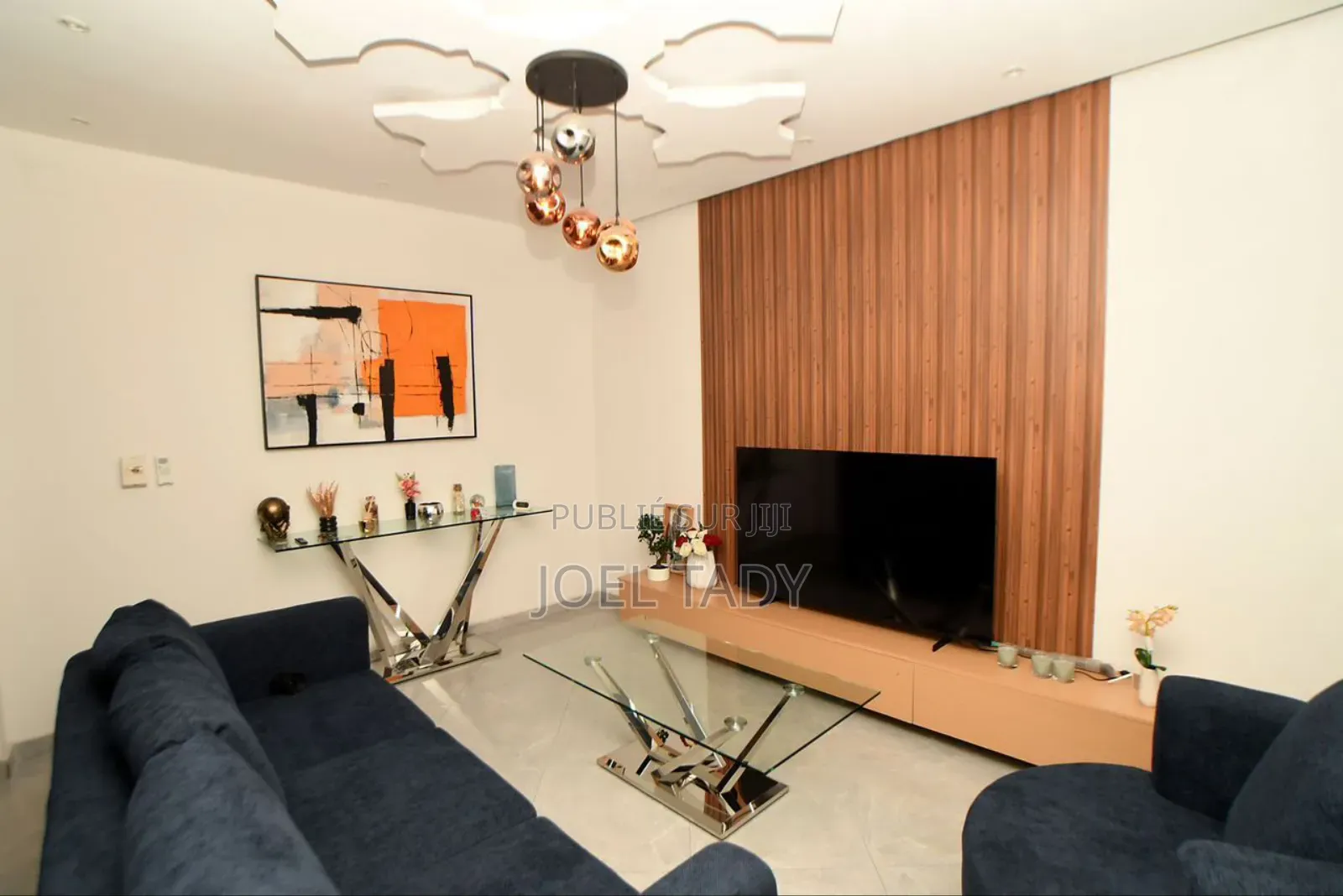 Furnished 4chbre Appartement dans Ngaliema à Louer