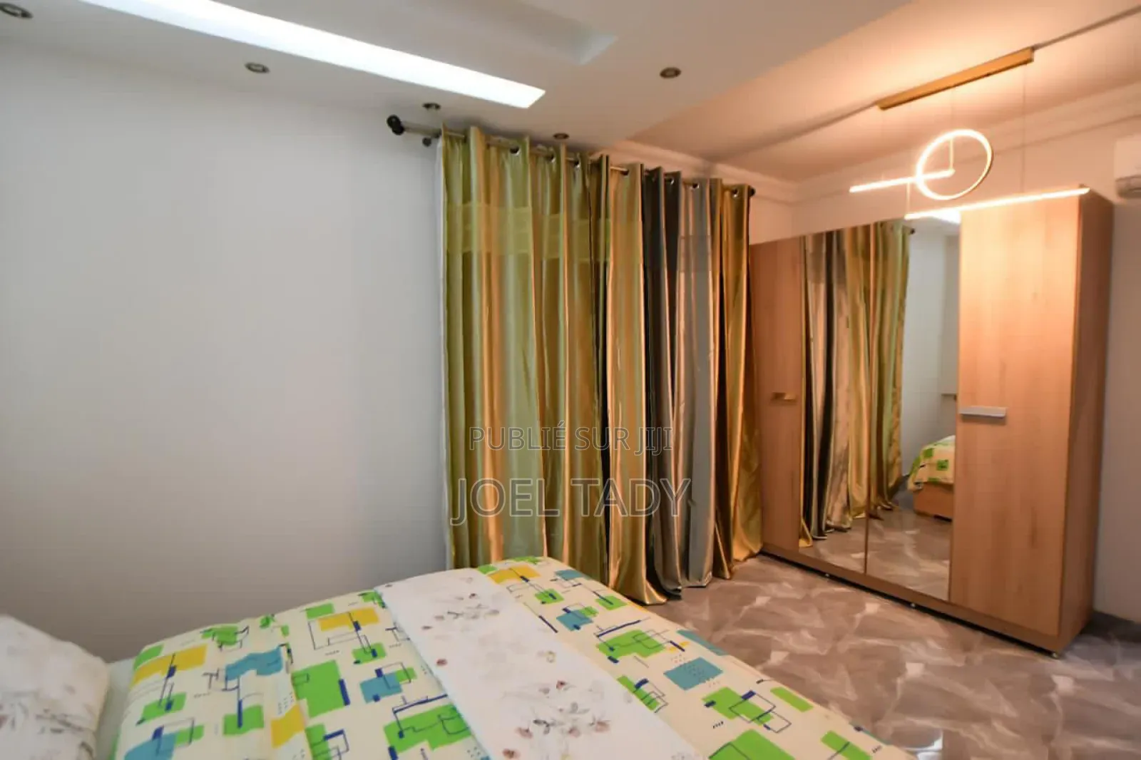 Furnished 4chbre Appartement dans Ngaliema à Louer