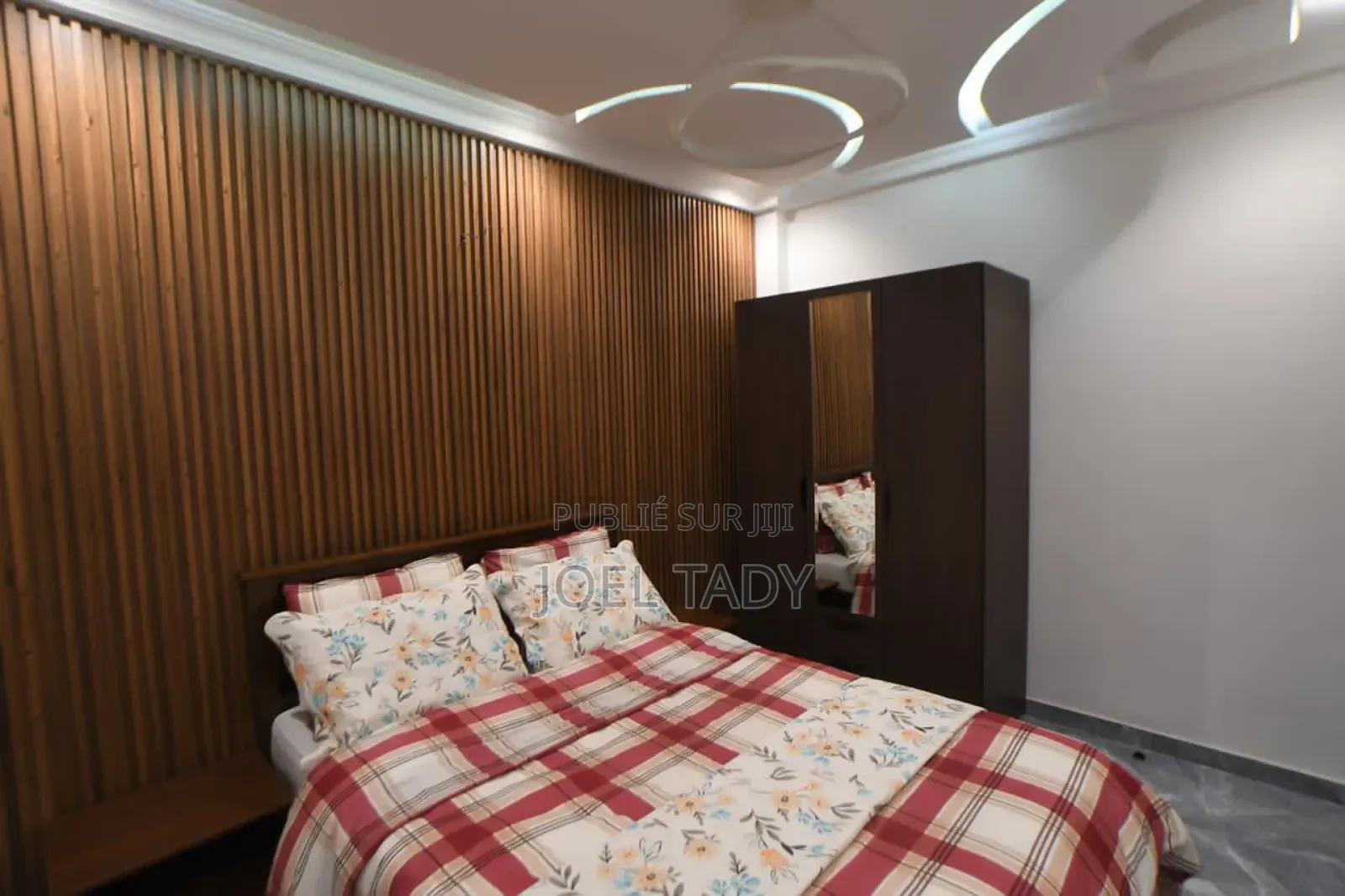 Furnished 4chbre Appartement dans Ngaliema à Louer