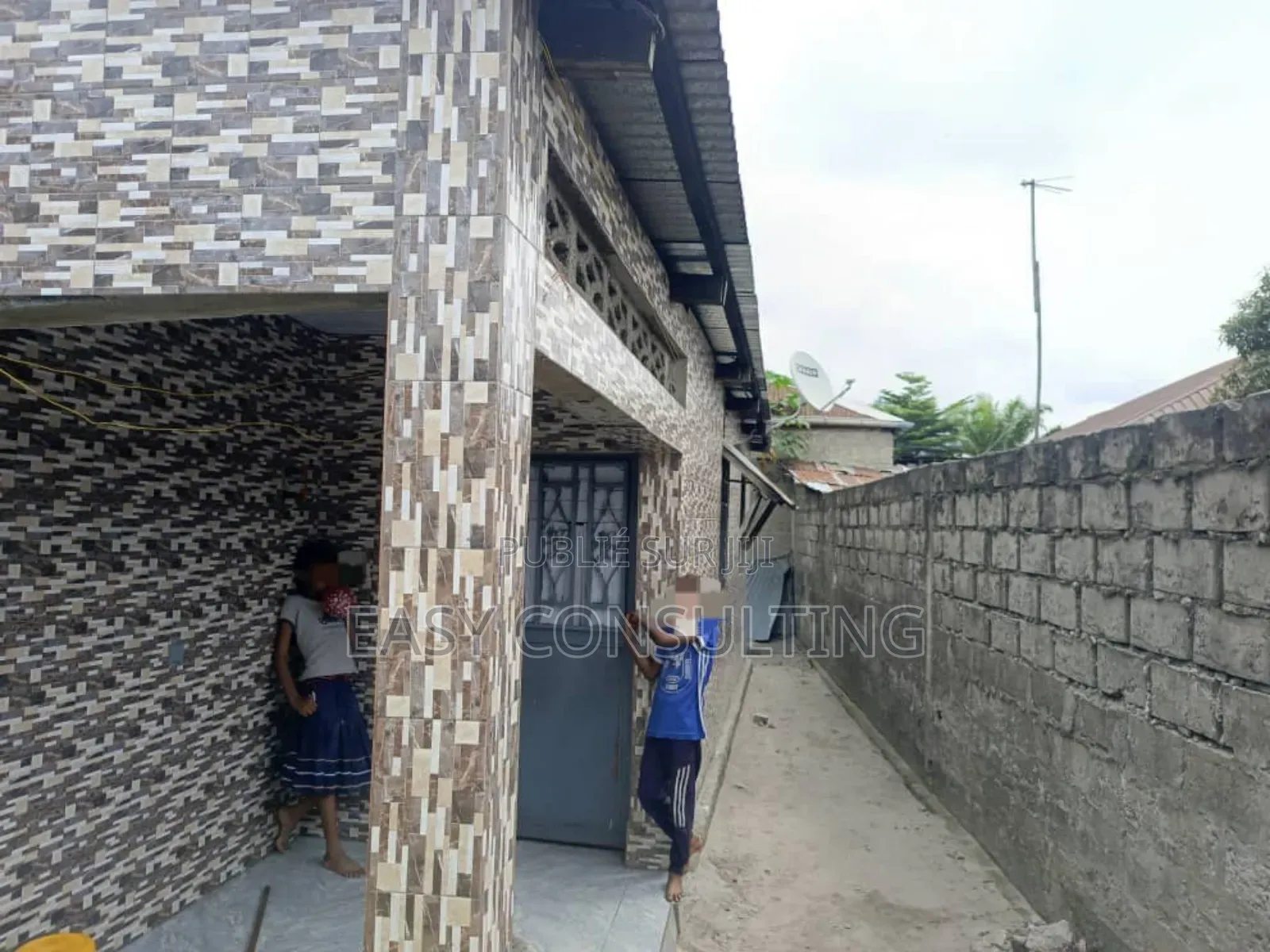 3chbre Studio dans Camp Pm, Nsele à Vendre