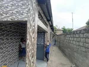 3chbre Studio dans Camp Pm, Nsele à Vendre