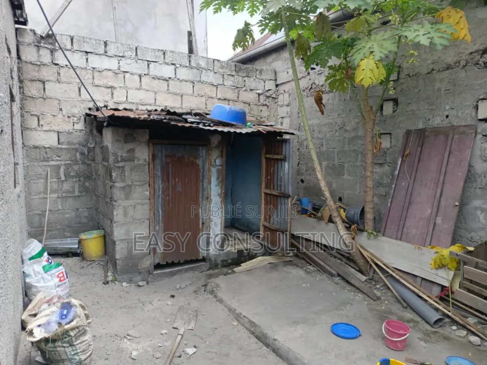 3chbre Studio dans Camp Pm, Nsele à Vendre