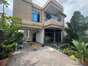 4chbre Villa dans Empire Supreme, Ngaliema à Louer