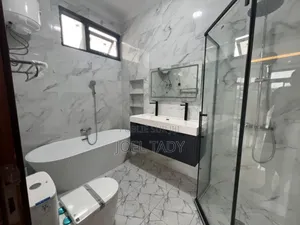 4chbre Villa dans Empire Supreme, Ngaliema à Louer