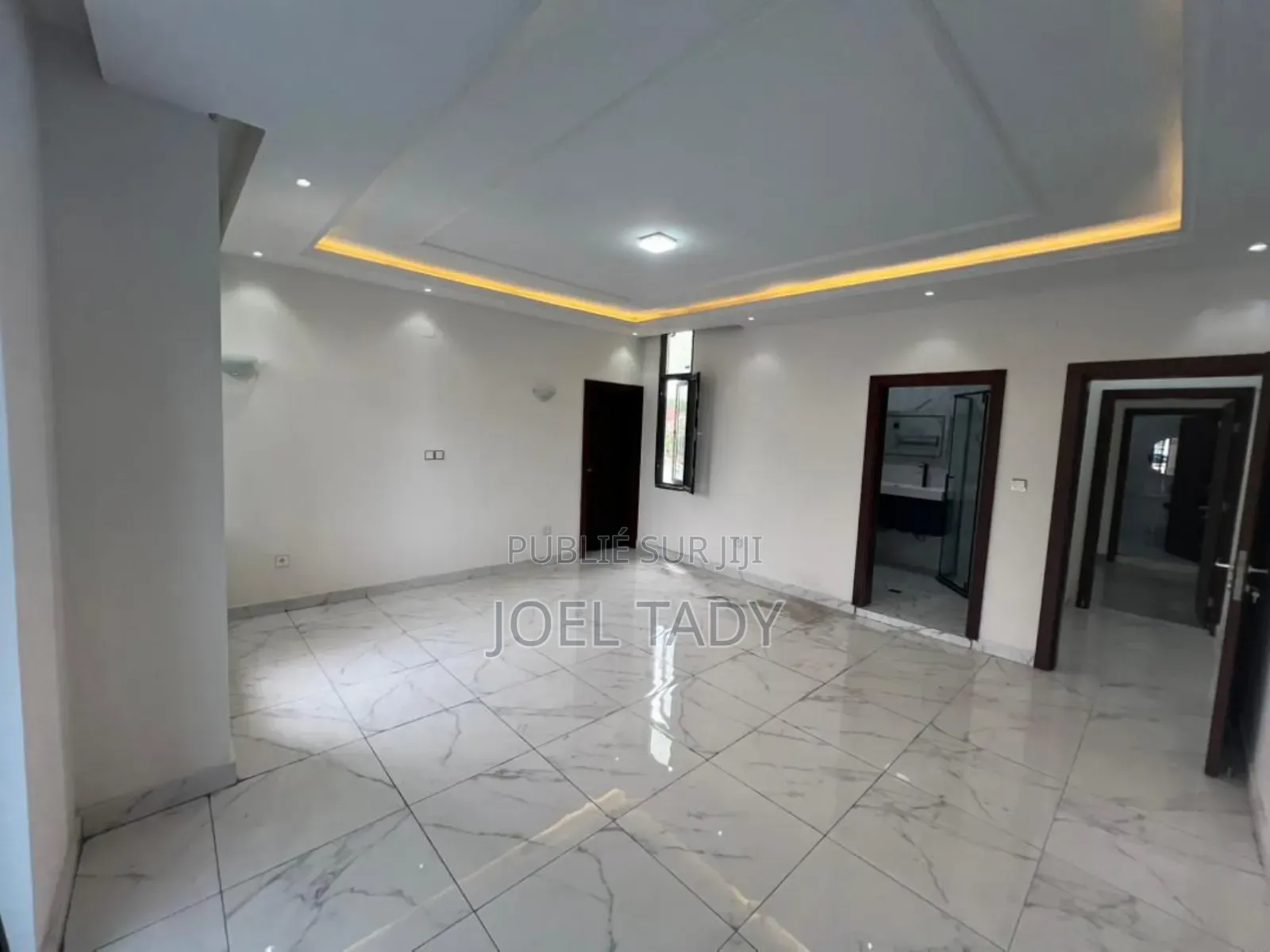 4chbre Villa dans Empire Supreme, Ngaliema à Louer