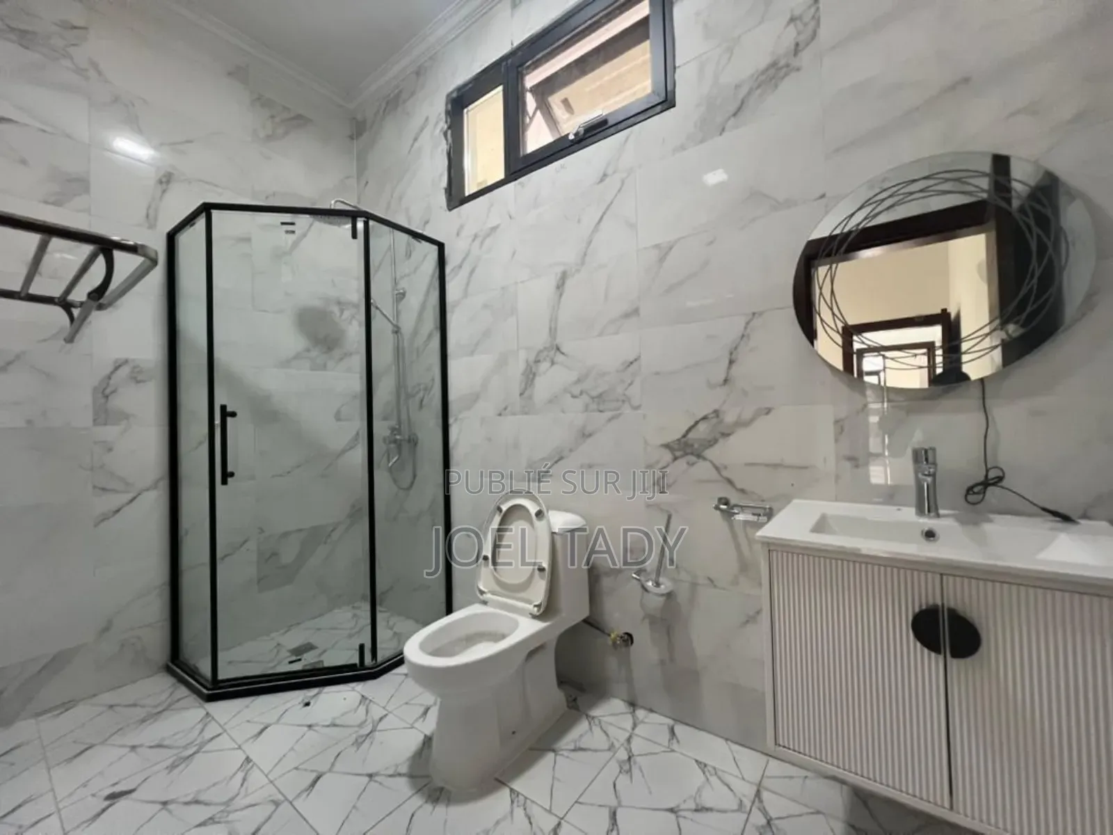 4chbre Villa dans Empire Supreme, Ngaliema à Louer