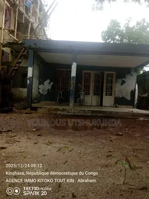 1chbre Maison dans Younous Dozé, Mont-Ngafula à Vendre