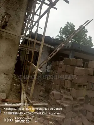 1chbre Maison dans Younous Dozé, Mont-Ngafula à Vendre