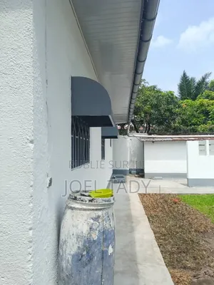 Vente D- Une Parcelle a Gb