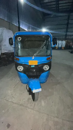 Bajaj RE 2026 Blue