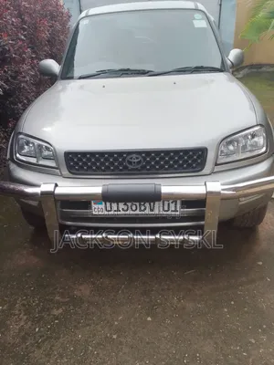 Toyota RAV4 Base FWD 1999 Gris