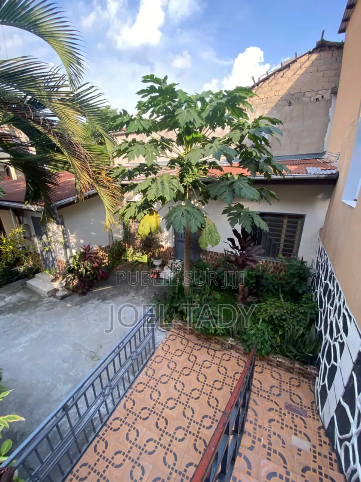 8chbre Villa dans Empire Supreme, Ngaliema à Vendre