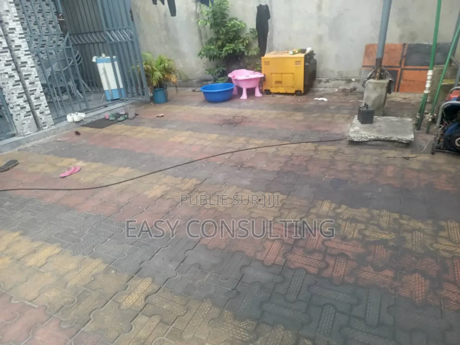 3chbre Villa dans Terre Jaune, Nsele à Vendre