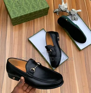 Chaussure en Gros Et en Détail